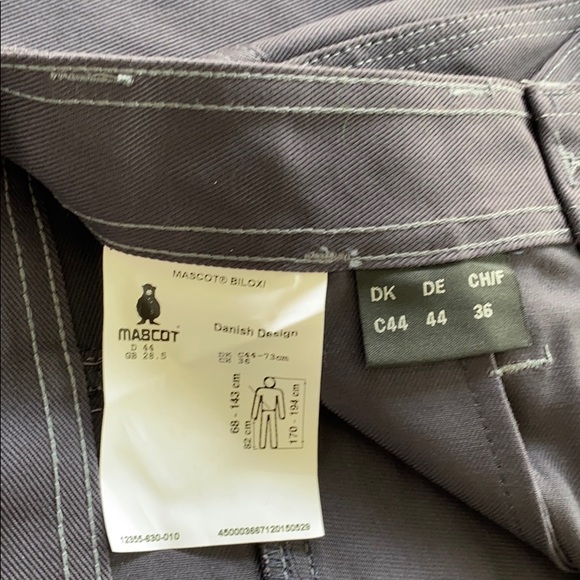 Mascot Work Jeans/Pants Size 28.5” x 32” NWT - Picture 2 of 10